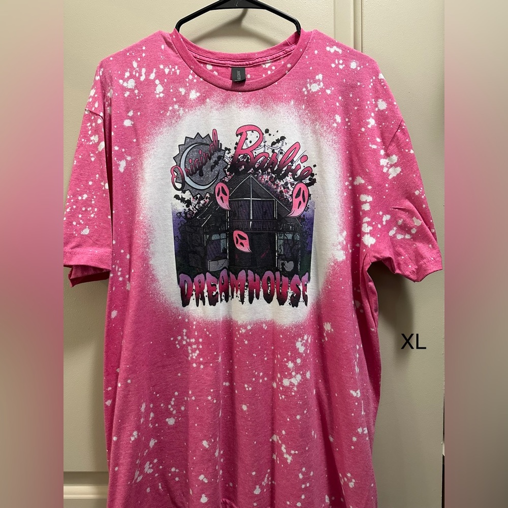 Graphic tee